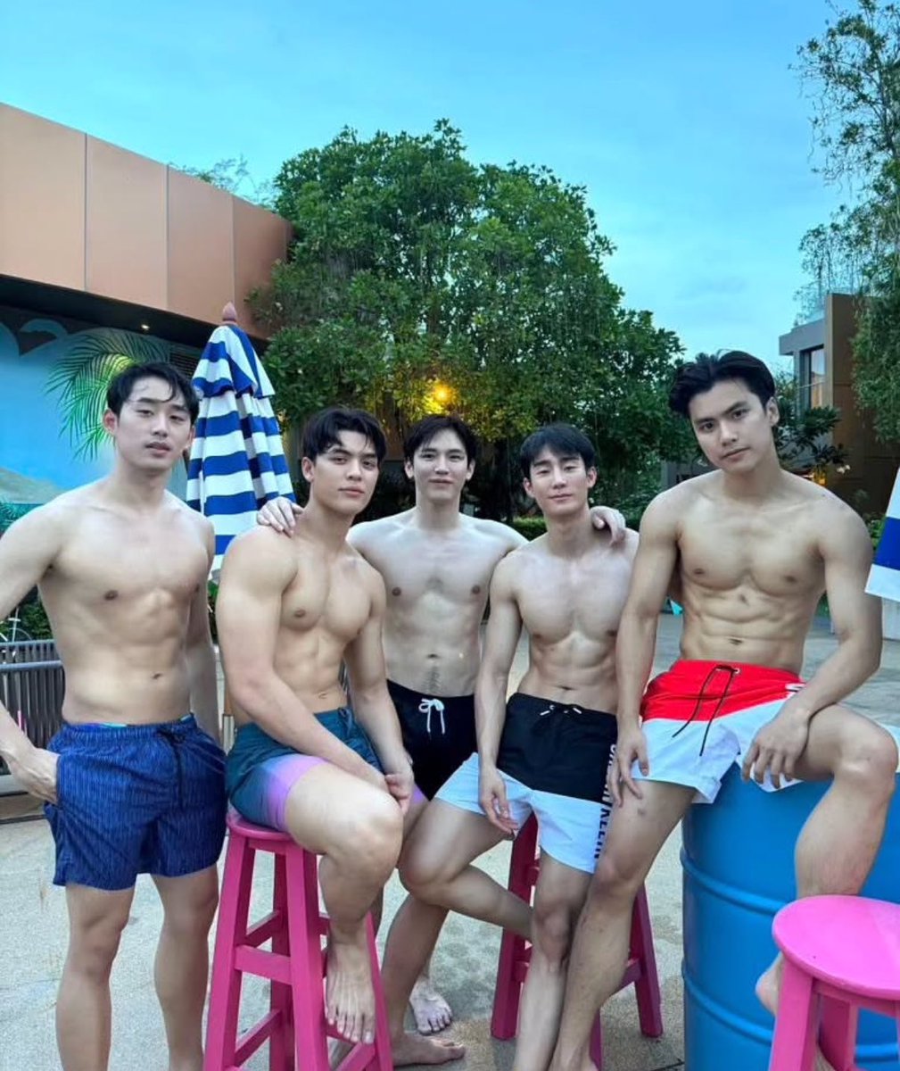 ploygoodluck's tweet image. ในรูปใครเป็นเคะ ???????