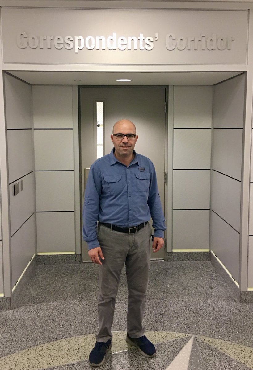 ercingil's tweet image. Tüm meslektaşlarımızın 10 Ocak Çalışan Gazeteciler Gününü tebrik ediyorum. Gazze başta olmak üzere dünyanın dört bir yanında hayatları pahasına görevlerini fedakarca yapan meslektaşlarımıza kolaylıklar diliyorum. 
Hayatlarını kaybedelere Allah’tan rahmet diliyorum.