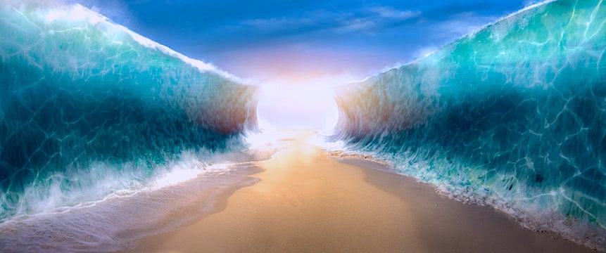 alaafinofEko's tweet image. RED SEA! 👇👇

People often talk about the miracle of the Red Sea as if the main wonder was simply that the water divided. But I think that’s only half the story. The greater miracle may have happened after the sea opened, the moment the children of Israel found the courage to…