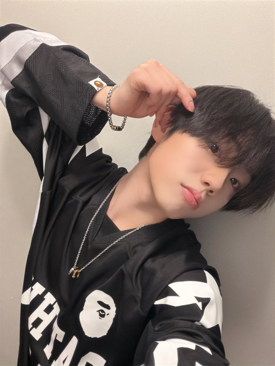 ELASTofficial's tweet image. 머리 잘라야겠다💇🏻‍♂️

#ELAST #엘라스트 #エラスト
#WONJUN #원준 #ウォンジュン