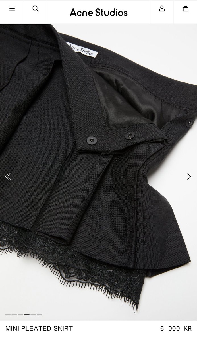 Såg en liten sak från Acne som jag villhöver men 6 tusen kanske var att ta i för en liten tygbit 😅👋🏻💸