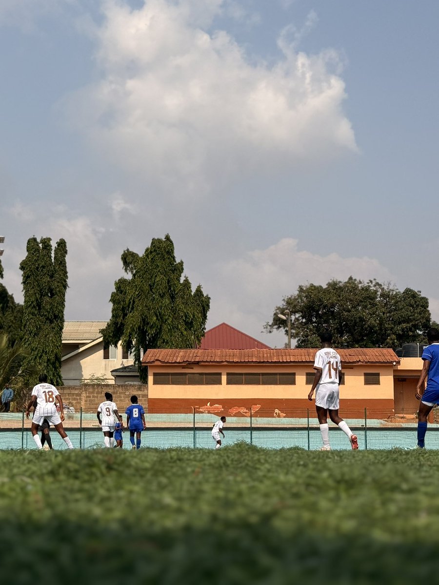 RidgeCityFC's tweet image. [20]

Pushing here 

 🔵 0 - 0 ⚪️

#RCFCW