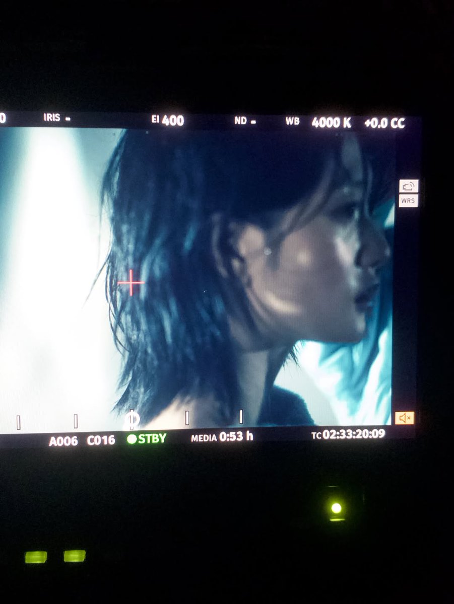 seolyeon's tweet image. 내가 열심히 하고 있지 않다고 생각하지 마세요.