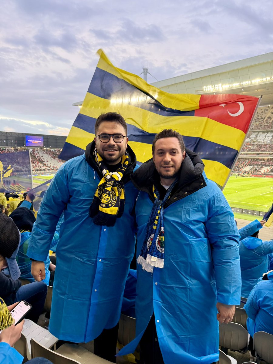 💛💙 <a href="/Fenerbahce/">Fenerbahçe SK</a>