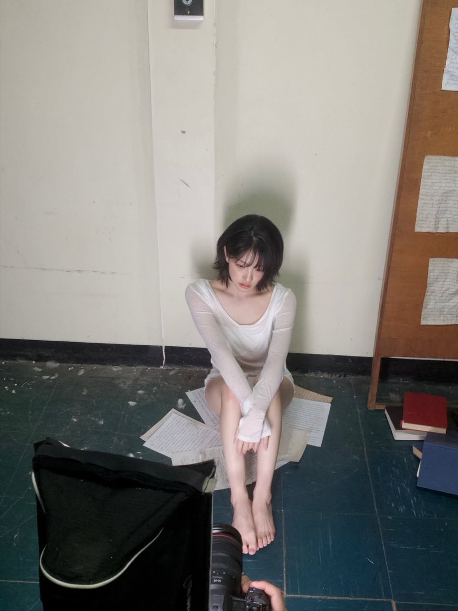 seolyeon's tweet image. 무대 뒤에서.