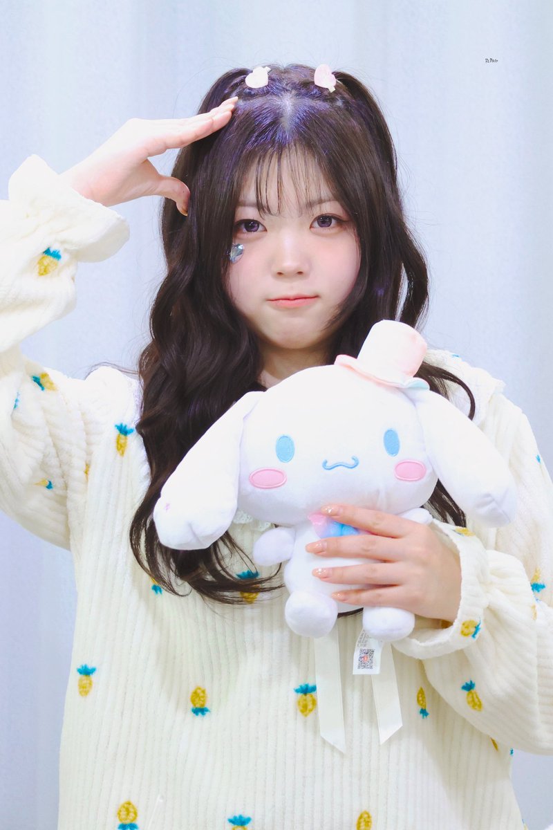 리파 tweet media