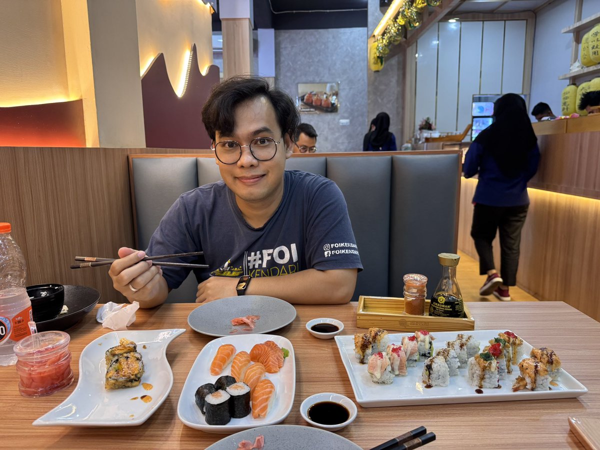 10/1/26

Hbs tengok dd, kt mewaraskan diri dlu dr kesibukan selama sebulan bolak balik masuk RS sampe 3 kali. Papa Izqala lg bm 🍣