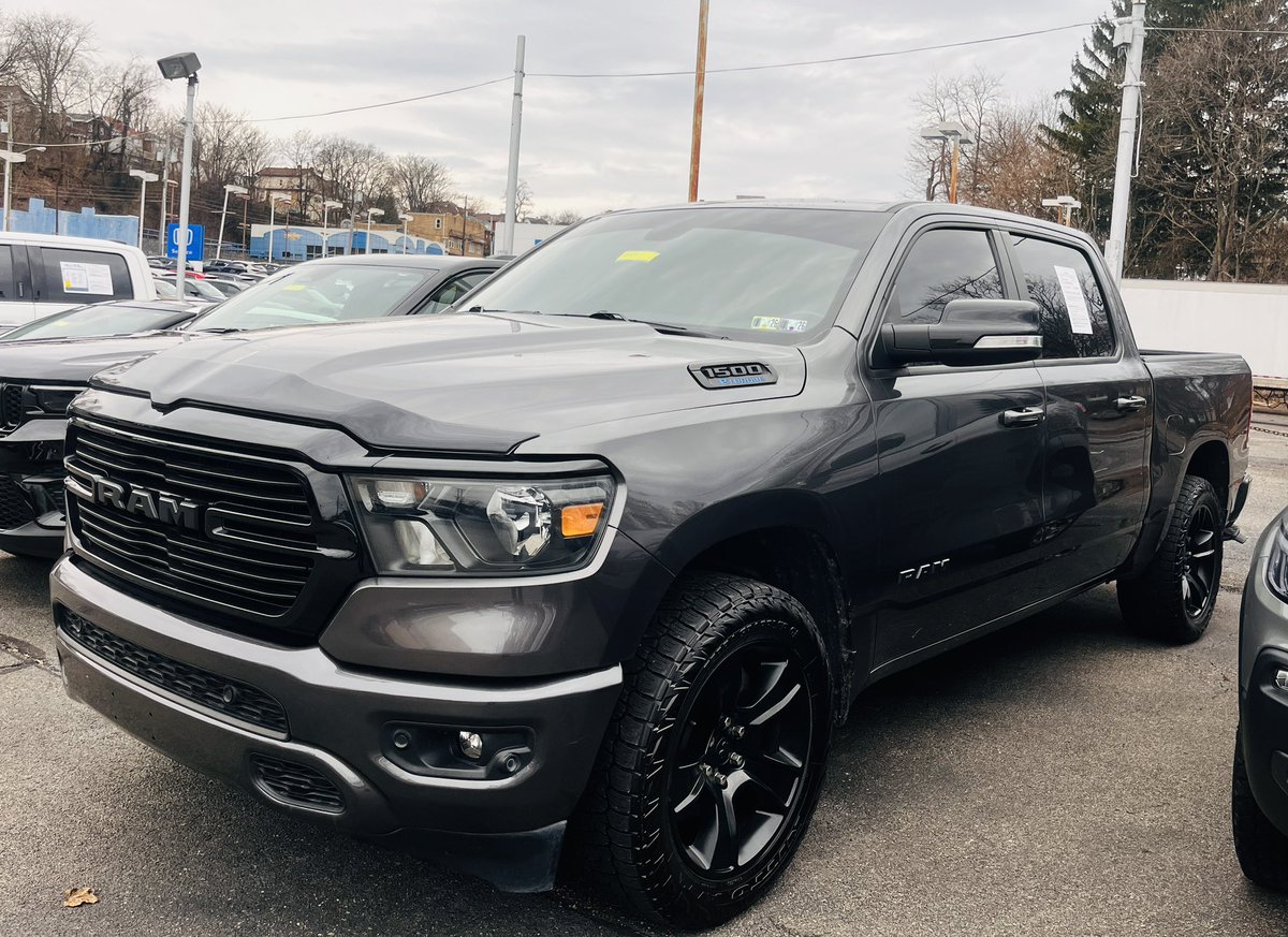 saharhussai's tweet photo. 🔥 2021 RAM 1500 Big Horn Crew Cab 4x4 🔥
5’7” Box | 61,660 miles
💥 Only $32,266 💥
Built to work. Ready to ride.
📲 412-298-4853
#Ram1500 #BigHorn #CrewCab #4x4 #TruckForSale #UsedTruck #RamNation #PittsburghCars #TruckLife #AutoSales
#Ram #cars #jeep https://t.co/qruZWFMgu6