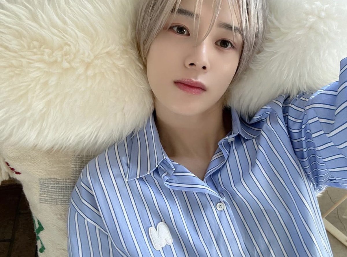 #1日1ゆーだい      𝑫𝒂𝒚.𝟒𝟕𝟒
今日もお疲れ様✨何してたかな❓私は今日もバイトだったよ🥺でもネイルもし直して気分最高🙌🏻明日もバイトがんばるね‼️今日も大好きだよ🫶🏻🩷休める時はゆっくり休んでね🌙내일도 행복한 날이되기를 바랍니다💚
#andTEAM_K #andTEAM #K #케이