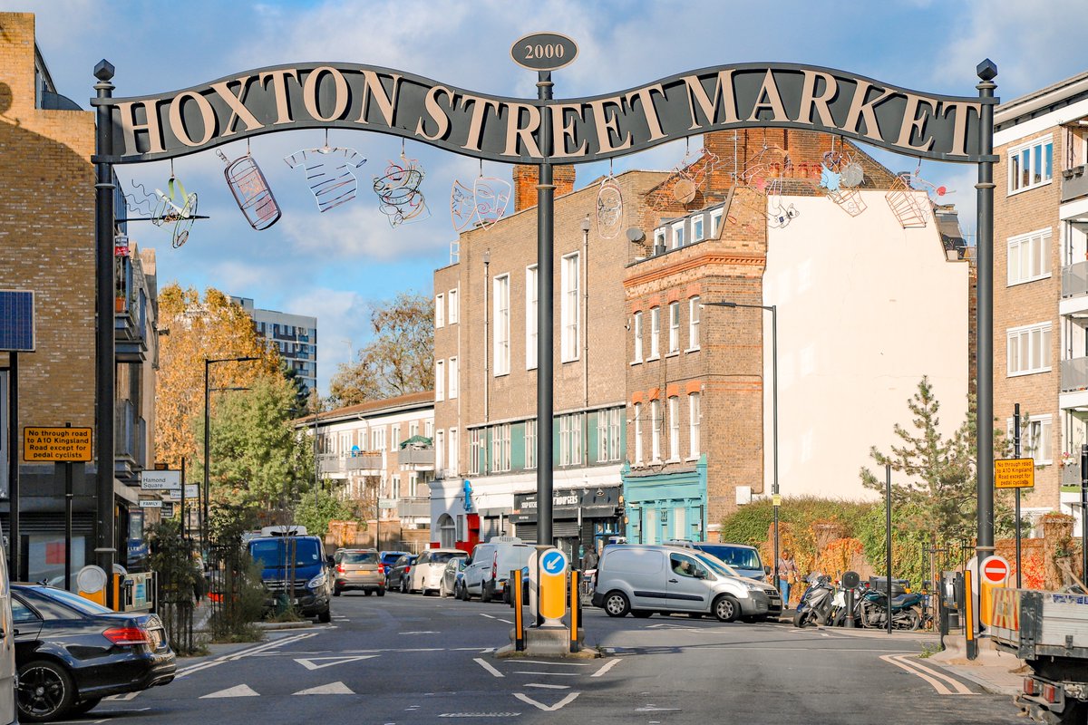 hackneycouncil's tweet image. 📣 Help us shape plans for Hoxton!

We want to improve the area for all by making it easier to get around, supporting active lives, improving access to facilities and reducing pollution and traffic.🚲 

Fill out a quick survey now to have your say 👇 

orlo.uk/z3eoH