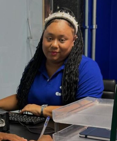 GuilhermeGFS_'s tweet image. Era só oq faltava o twitter ficar tratando essa golpista como santa só pq morreu de câncer 
O fato dela ter morrido não anula os golpes que ela dava