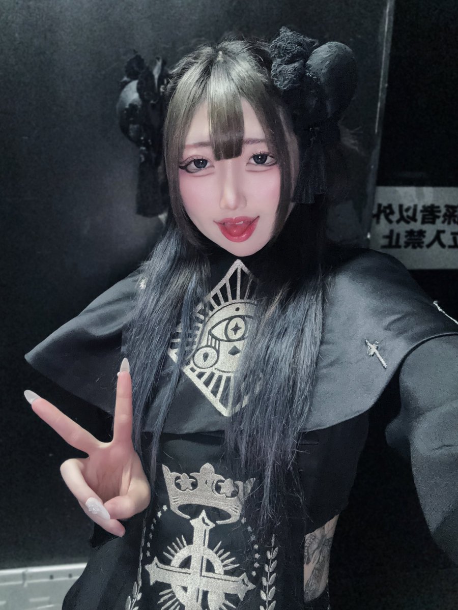 無花果【MØZU】 (@ichijiku_MOZU) / Posts / X