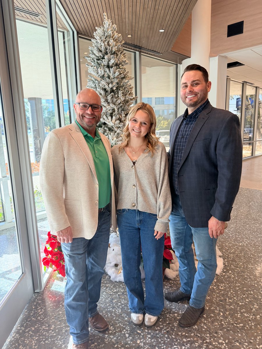 Sadie Keller Foundation tweet media