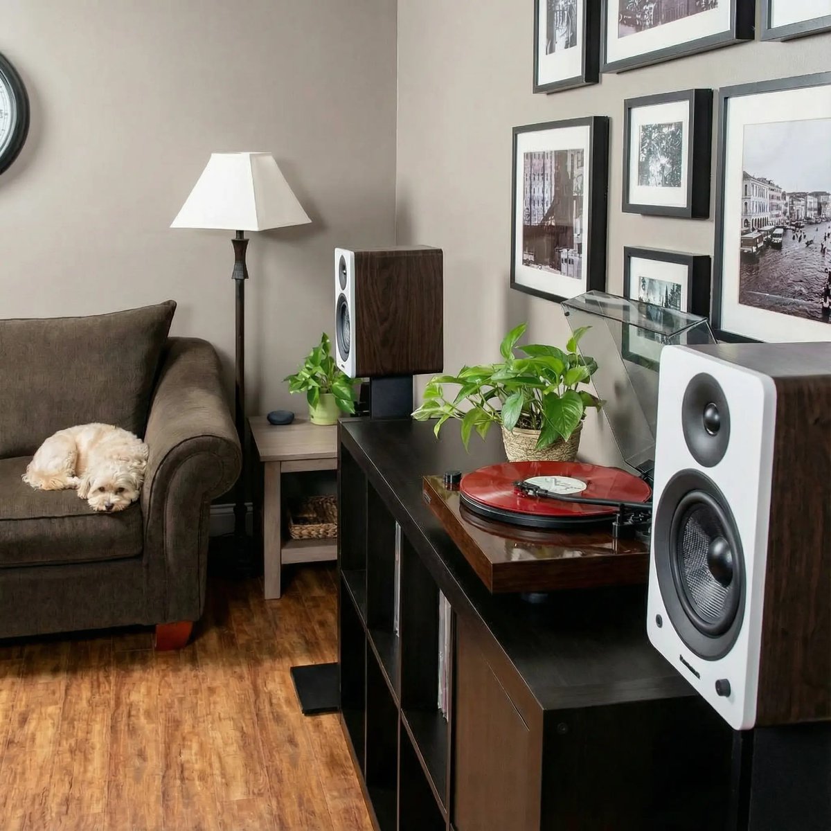 Fluance's tweet image. Fluance Recommends: First Spins of 2026 ✨ Dreams / Giorgio by Moroder / Blinding Lights 🇨🇦 / Don’t Know Why / Time (You and I). What’s your #1 track for 2026? #MyFluance