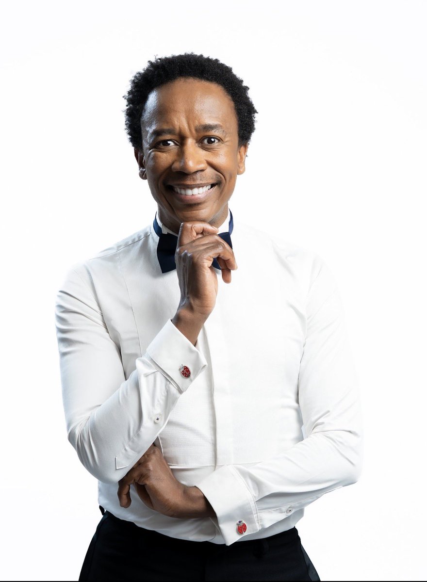 Good evening, ladies and gentlemen. My name is Luphumlo Ngcayisa, and I’ll be your master of ceremonies. Come time for the much anticipated conversation, I am the one entrusted walking the conversation with you.