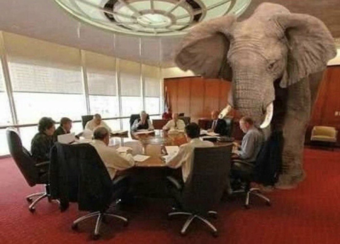 The concept of the "mind flayer" not flaying any minds, not using its mind control abilities AT ALL in the final battle