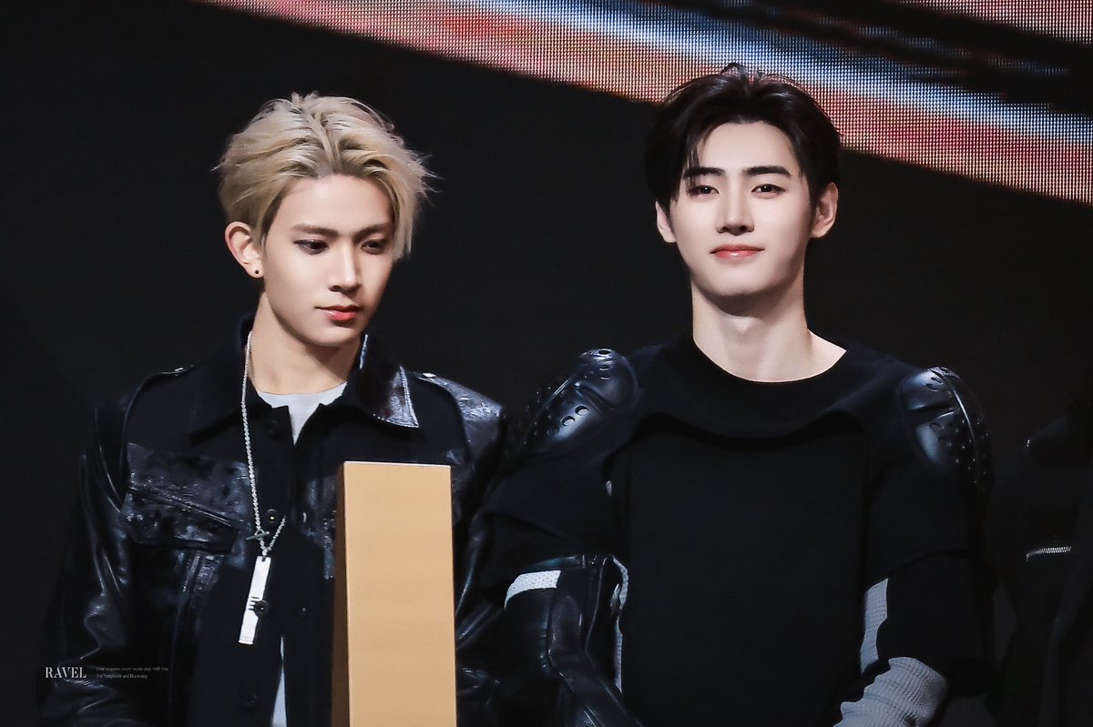 ravel1012's tweet image. 260110

#ENHYPEN #엔하이픈 #밀당즈 
#희승 #HEESEUNG
#성훈 #SUNGHOON