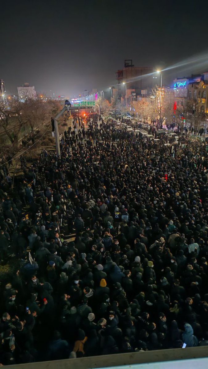 DrCaseyBabb's tweet image. This is Iran — and this is why I have always stood with my Persian friends. No chants for Jews to “go back to Europe,” no keffiyehs, no glorification of terrorism, no calls for endless war. But courage in the face of death — hope for a better future. A truly great people.