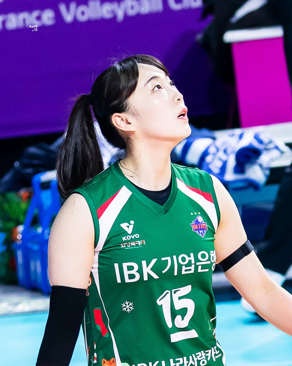 251224 삼산월드체육관
네가 머문 계절 속에
끊임없이 떠다닐래
#황민경