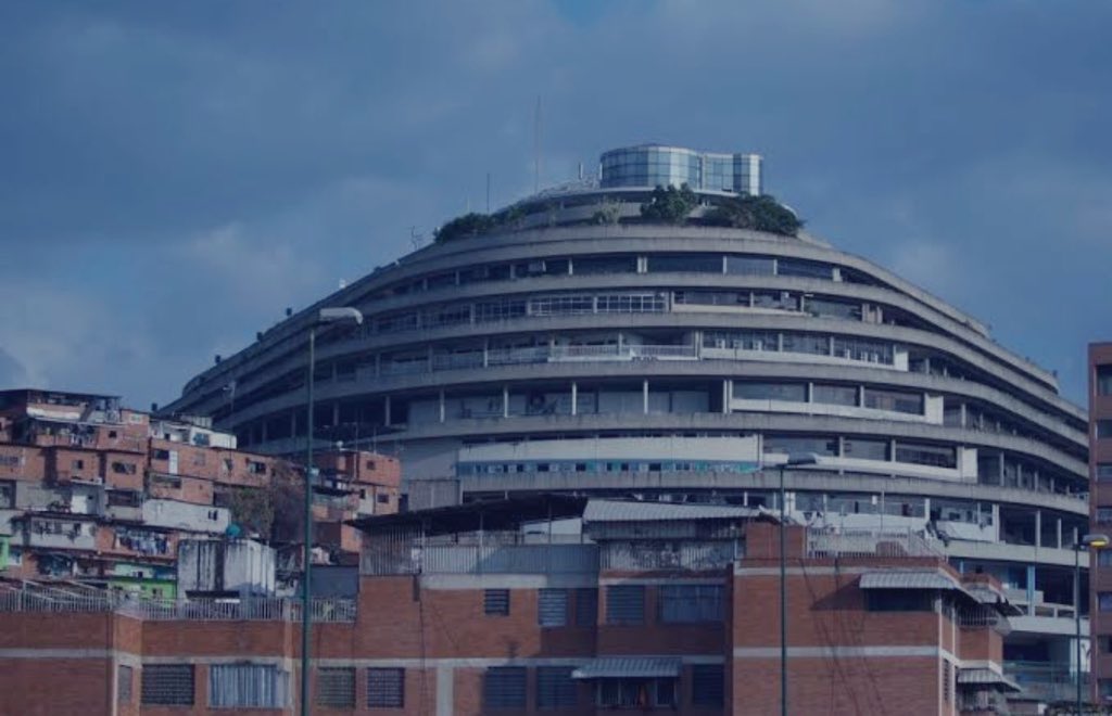 Jhonffonseca's tweet image. 🚨¡ALERTA MÁXIMA! ¡En las entrañas del Helicoide se murmura de un HOLOCAUSTO silenciado! ¡Torturas, horror y muerte: el mundo debe saberlo! ¡Levántate, denuncia y exige el fin de esta barbarie YA!