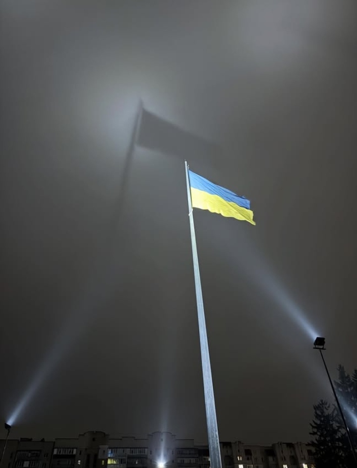 Tired of hearing about the war in Ukraine?
Imagine Living it.
Every Single Day.
Ukraine is the reason you don’t. Don't look away. 
🇺🇦 NEVER stop believing in Ukraine 🇺🇦 
🇺🇦 NEVER stop talking about Ukraine 🇺🇦 
🇺🇦 NEVER stop supporting Ukraine 🇺🇦