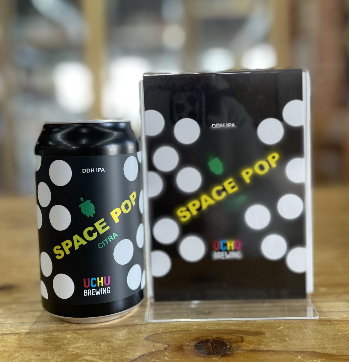 uncleaki's tweet photo. うちゅうビール「SPACE POP CITRA」
すっきりフルーティーに仕上げたスーパードリンカブルなDDH IPAの登場です！
オレンジパイナポーピングレアプリコット！
みずみずしい柑橘の香りについ飲み進めたくなるスムーズな口当たり。
シトラホップの個性をしっかりと感じられる仕上がりです！ https://t.co/ZDeXaYrW9Z
