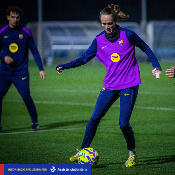 FCBfemeni's tweet image. ❗️[COMUNICATS MÈDICS]

▶️ La jugadora del primer equip Laia Aleixandri té una lesió muscular al soli de la cama esquerra. El temps de recuperació aproximat serà d’entre dues i tres setmanes.

▶️ La jugadora del primer equip Caroline Graham té unes molèsties musculars a la cama…