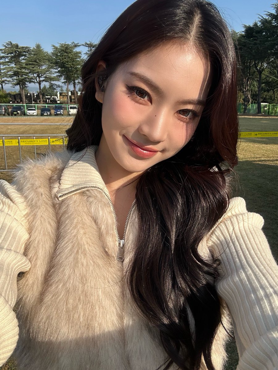 fleurswith's tweet image. 🐱🍂