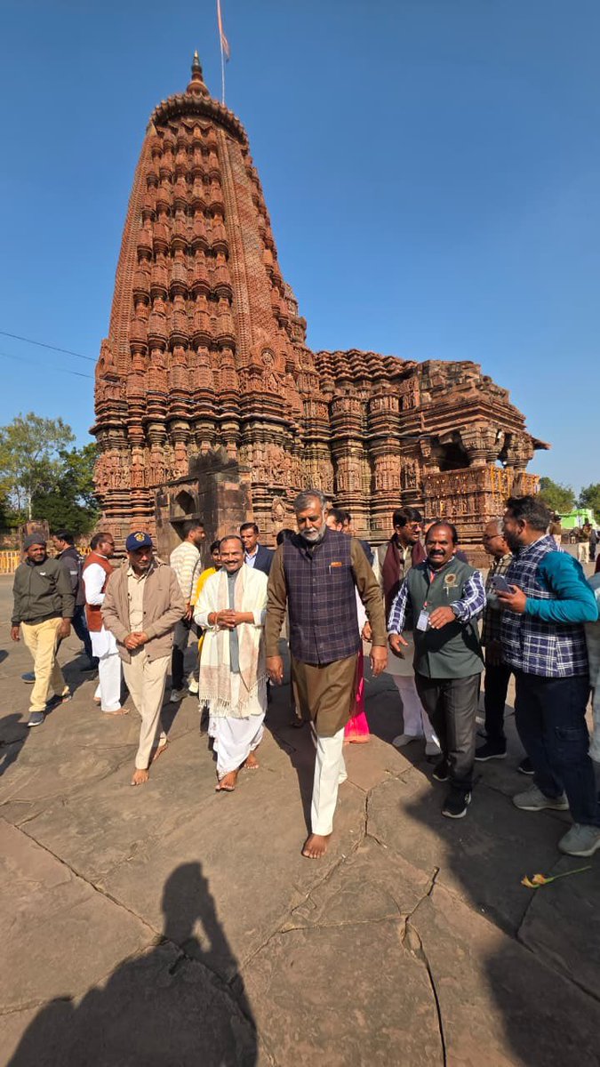 Prahlad Singh Patel ( वृक्ष से जल, जल से जीवन) tweet media