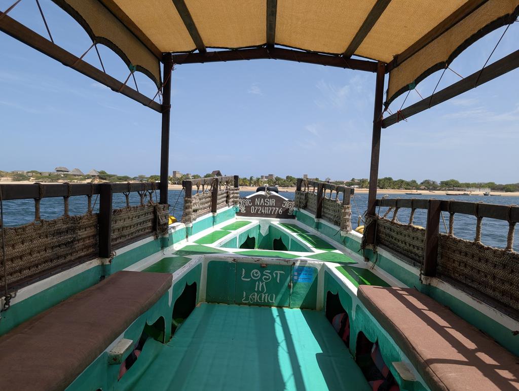 Brainiarc7's tweet image. Small small detour. The best plans are the random ones.