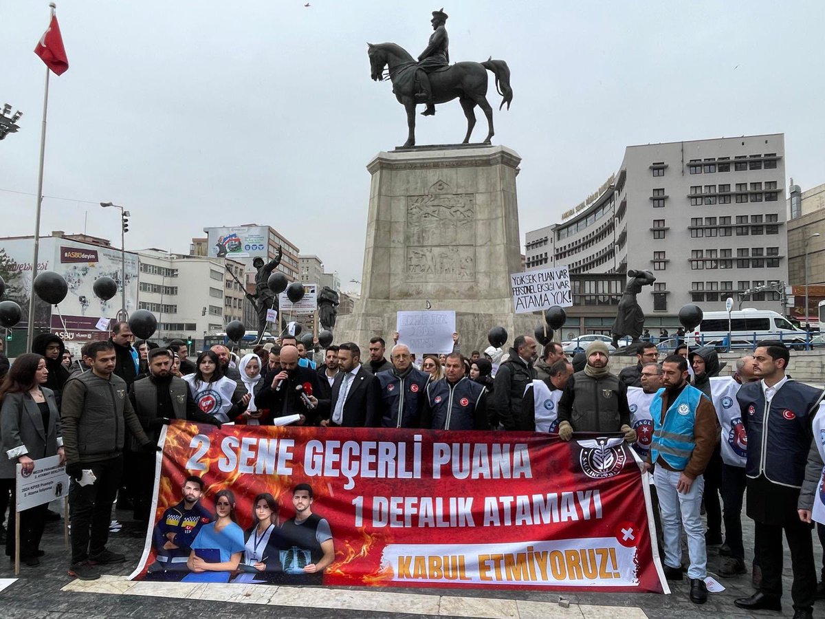 MEYDANDAYIZ 

SAĞLIĞA ATAMA YAPILMASINI TALEP EDİYORUZ 📌

 #SağlıkçıAtamaİçinUlusta