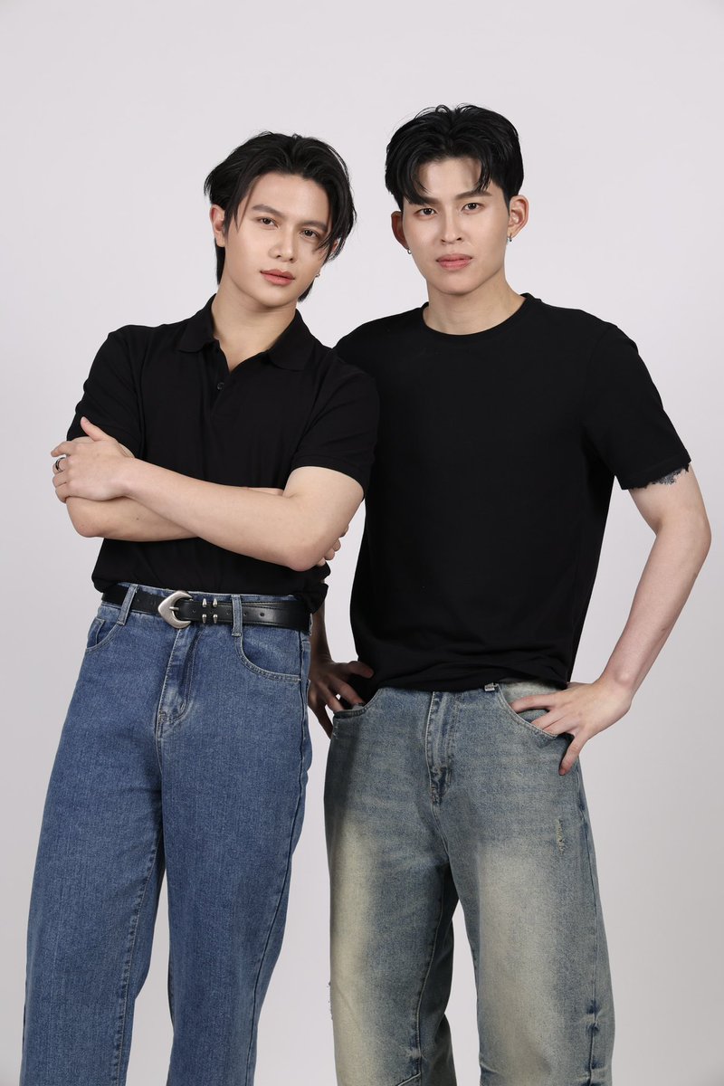 xiseks's tweet image. วันฟิตติ้งจับพี่น้องตระกูลลีมาถ่ายคู่กันไว้ดูเล่น #MeAndTheeSeriesEP9