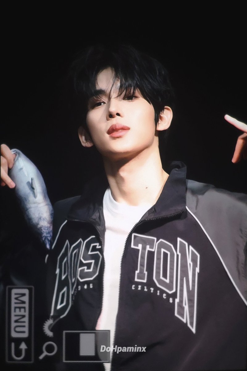 섹시힙합고양이 닉값

260110
#루네이트 #LUN8 #카엘 #Chael