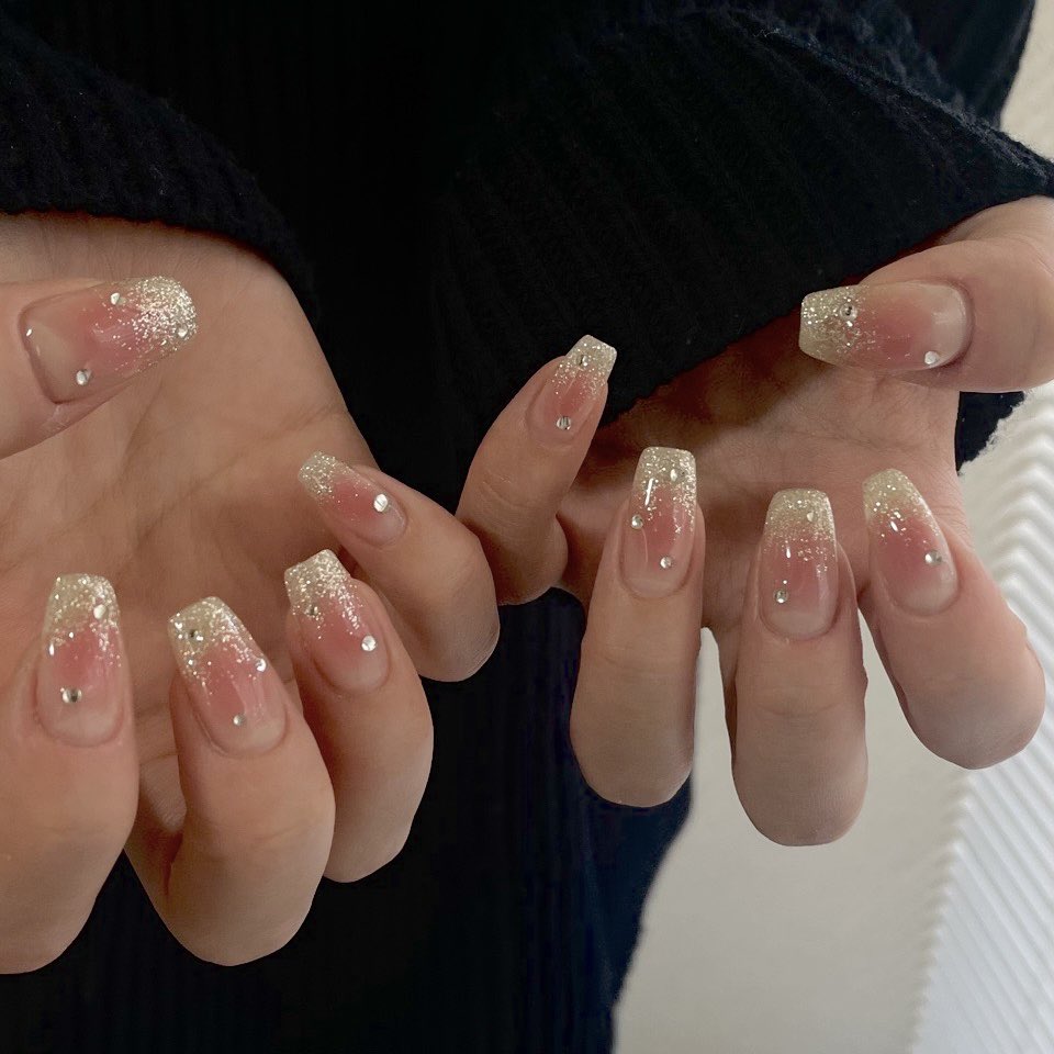 のりか tweet media