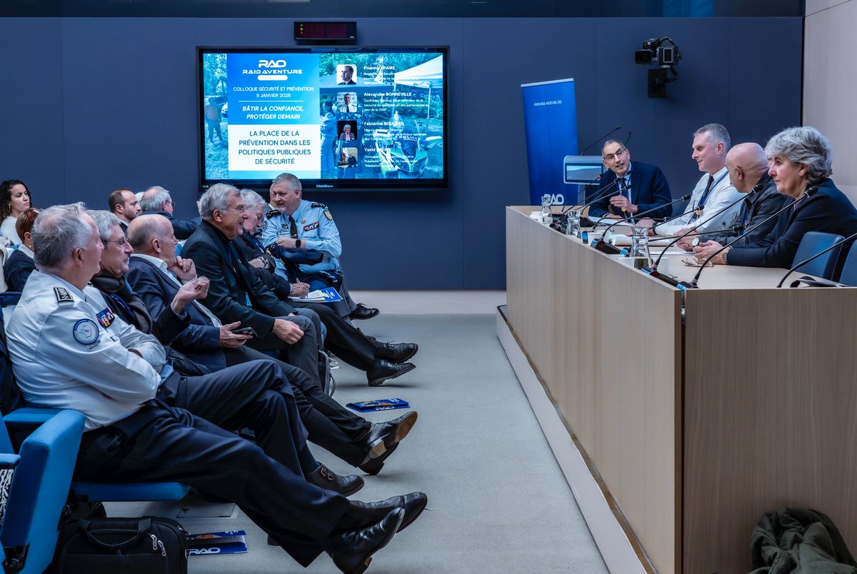 Le colloque organisé par <a href="/RaidAventureRAO/">Raid Aventure Organisation</a>, hier, au Palais du Luxembourg a marqué une journée dense, utile et particulièrement riche en échanges.

Tout au long de la journée, élus, représentants de l’État, forces de sécurité intérieure, experts, partenaires institutionnels et