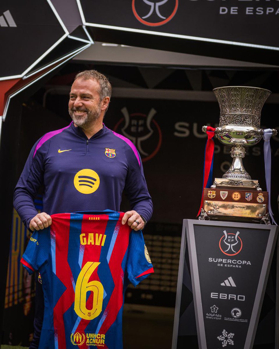 theberneese's tweet image. Hansi Flick’s love for Gavi🥹❤️