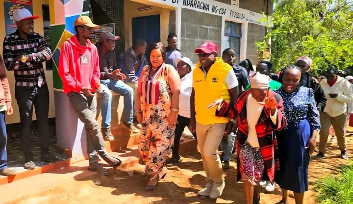 mulwa_jr's tweet photo. Tourism and Wildlife CS Hon. Rebecca Miano, takes part in the ongoing UDA grassroots elections at Kimaru Primary School in Kiriita Ward, Ndaragwa Constituency, Nyandarua County, where party members are electing their officials. @rebecca_miano
#UDAGrassrootsElections
BETA https://t.co/Y6OLkeAI5N