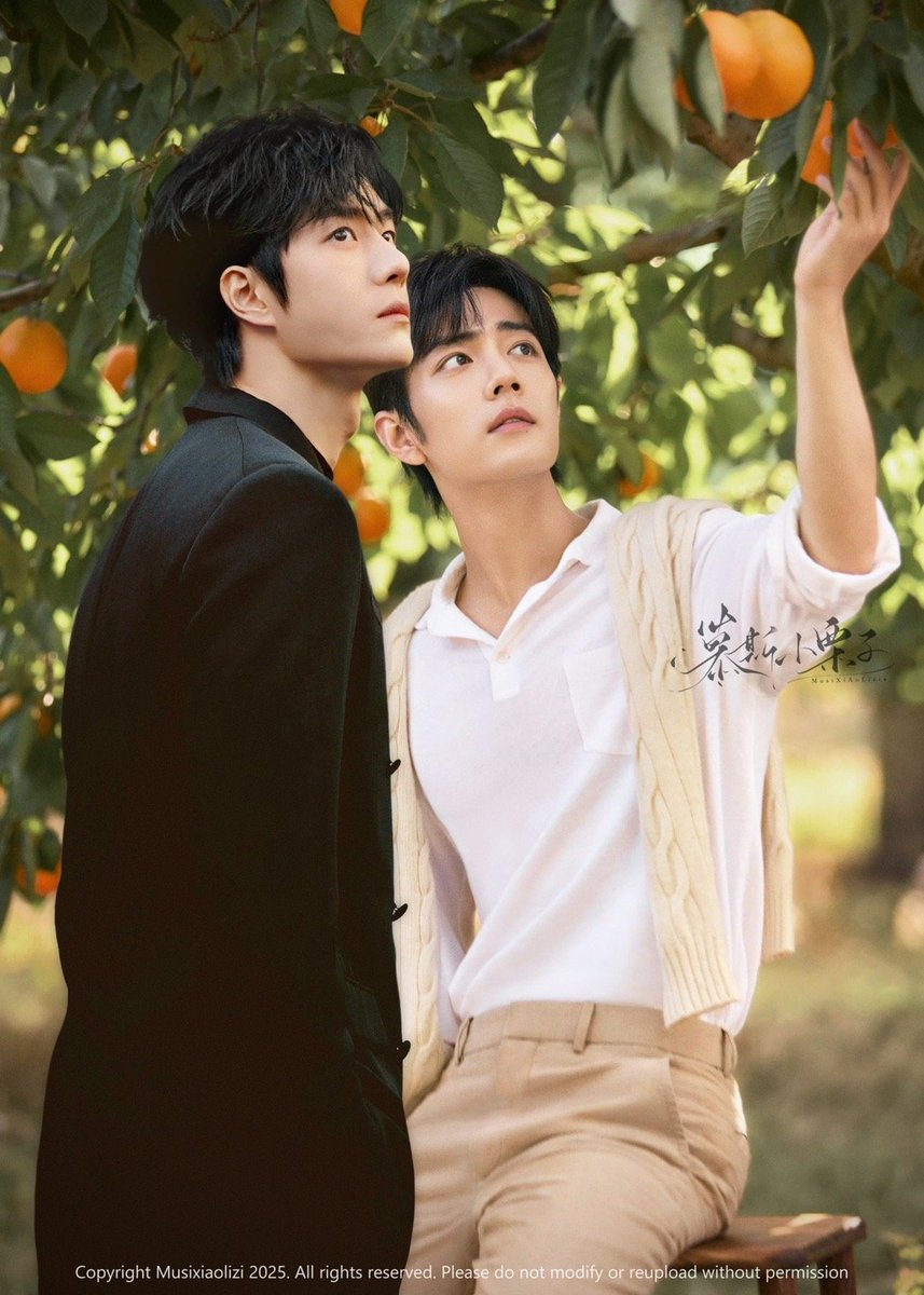 bjyx__1823's tweet image. 진짜 잘 어울린다...💚❤️

((와중에 모자형아 사진 뭔가 뿍👊함😆
((넌 없지? 하는 것 같어🤧
weibo.com/7360831795/519…