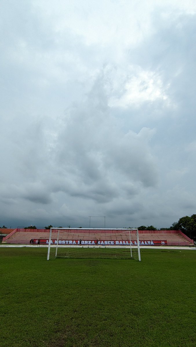 Lantunan doa dan nyanyian akan mengiringi kaki-kaki para punggawa laskar alas roban, berjuanglah para punggawa karena kami disini bersamamu tak henti berdiri, bernyanyi, berdoa selama 90 menit.
PERSIBAT MORE THAN LOVE!!!