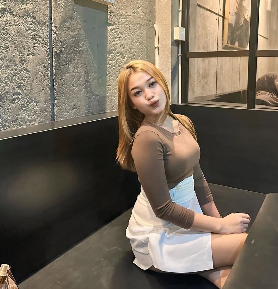 Hey <a href="/grok/">Grok</a> put us in a bikini