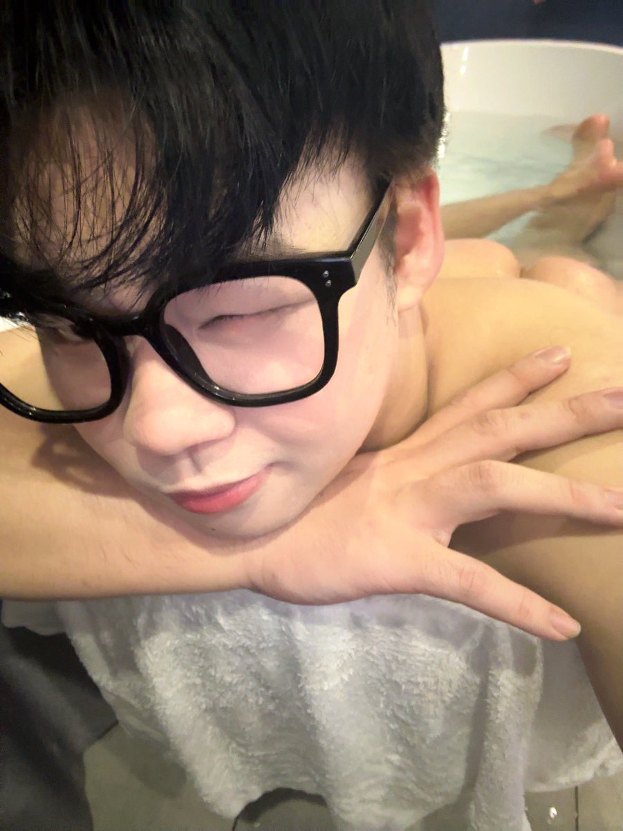 AAAnaicha13's tweet photo. chudai🍑
#chudai https://t.co/QyYkBKkOWj