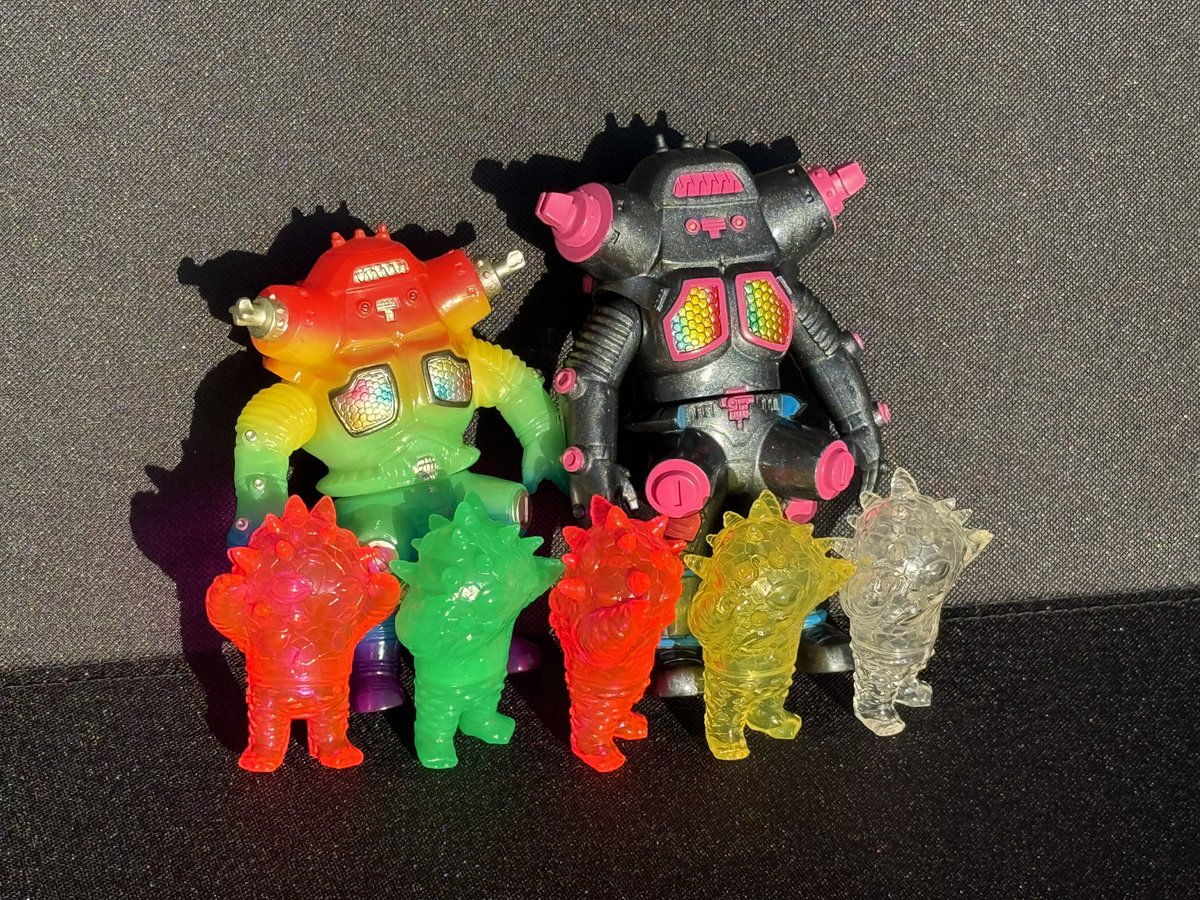 【限定】【未開封】キングジョー レインボー ワンアップ oneup ソフビ 限定】【未開封】キングジョー レインボー ワンアップ oneup ソフビ