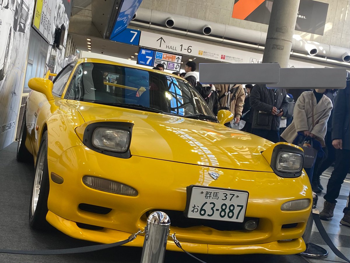 イニDブースはすごい人でしたね。
啓介の初期タイプのFDがホント好きすぎて…。ずっと見てられる。
啓介の趣味だっていう後期もカッコいいけど、このシンプルなフォルムがやっぱり好きなのよね。
ホール7に置いてくれてたのも地味に嬉しい。