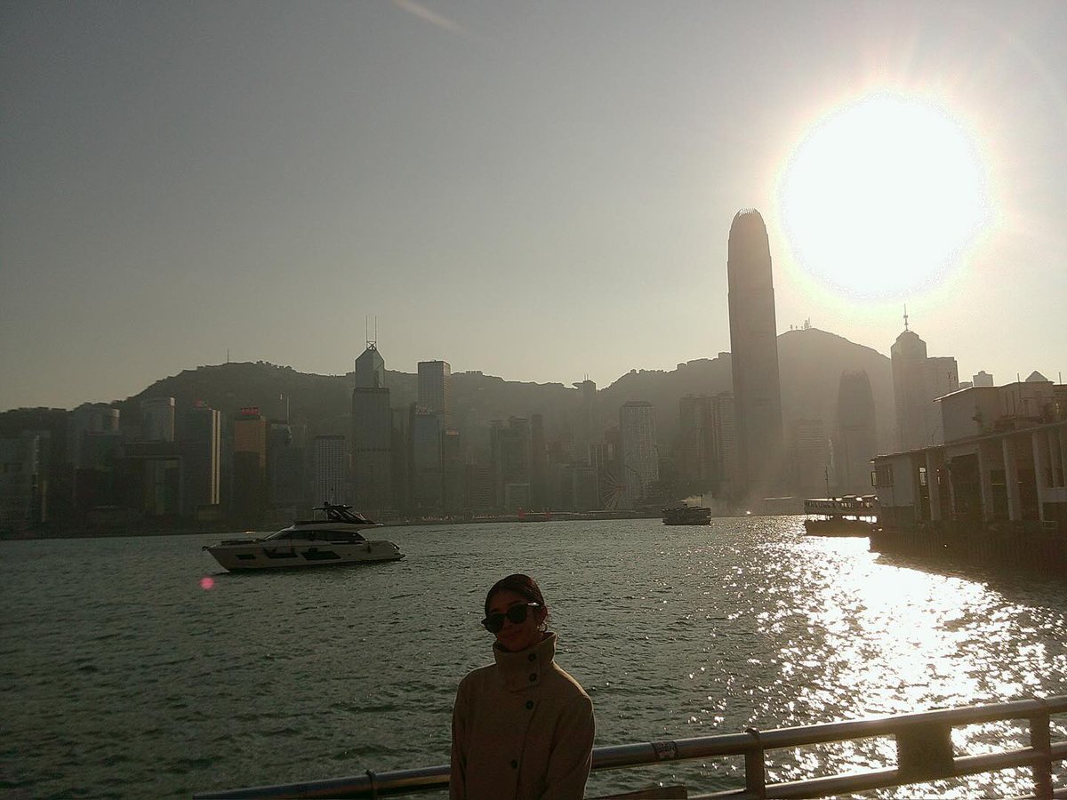 dailylaforteza's tweet photo. sophia in hong kong 🤍 https://t.co/qOvANhsXhR