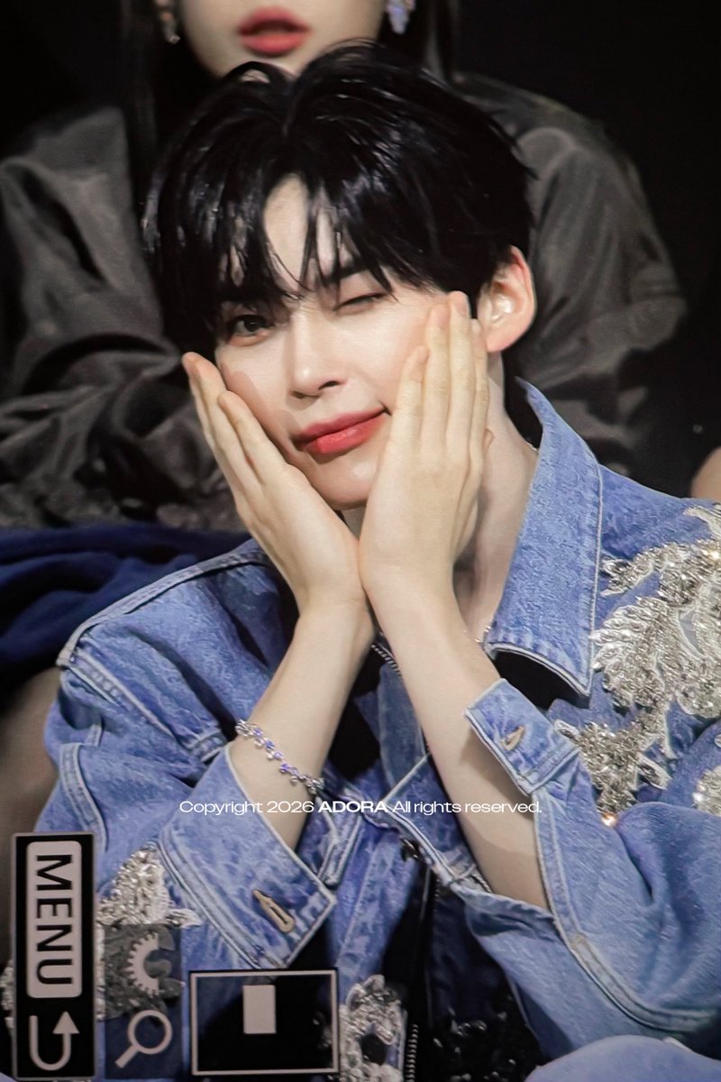 260110 😉
#성한빈 #SUNGHANBIN #ソンハンビン
#제로베이스원 #ZEROBASEONE #ZB1