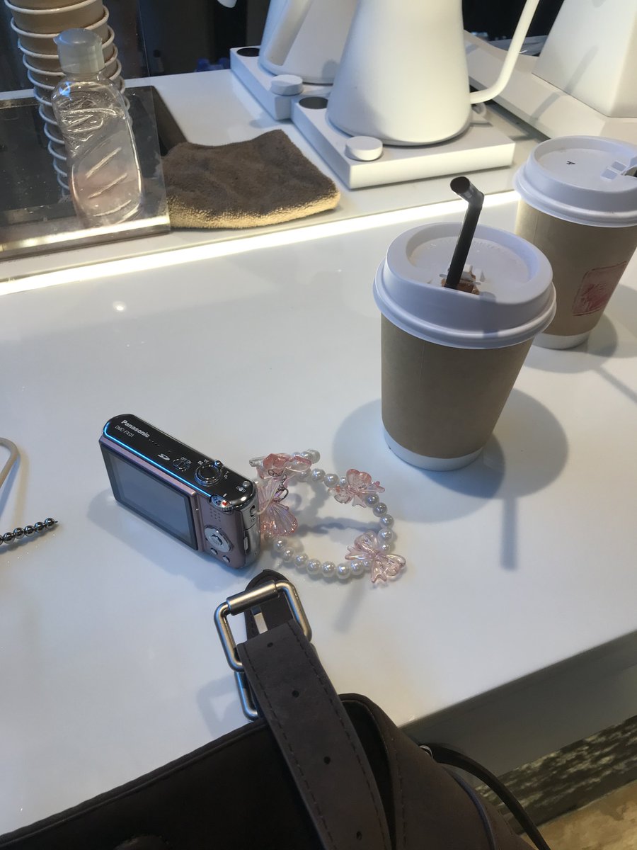 ploy__m's tweet image. ป้าอยากเปนวัยรุ่นเจนซีบ้าง🤟🏻