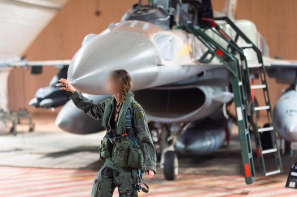 VividProwess's tweet image. Many of you don’t know this, but among all the Israeli aircrew members involved in the attack on Iran, 16 of them are female pilots and flight navigators.

Israeli women and Iranian women are very much alike.

They share strength, resilience, and a deep desire for freedom.