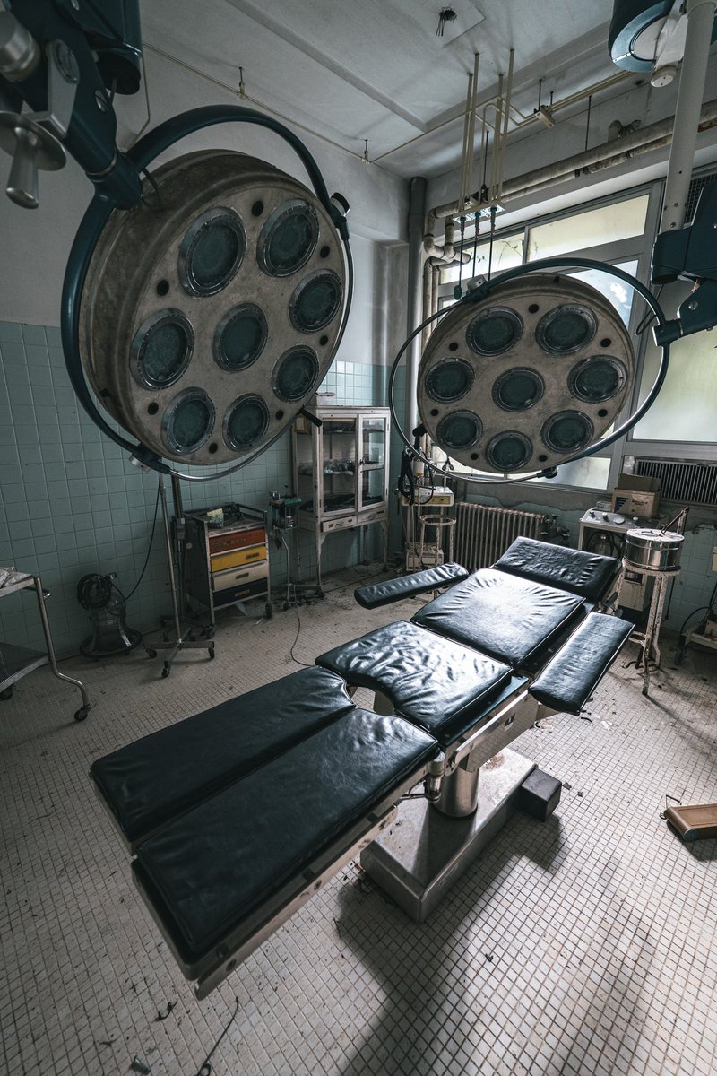 グロ注意❤️廃病院　サツ人解体現場　 horror hospital グロ注意❤️廃病院 サツ人解体現場 horror hospital