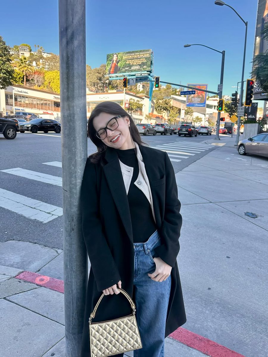 Just becky enjoy her time 🥹🤏 #BeckyInLA #beckysangels