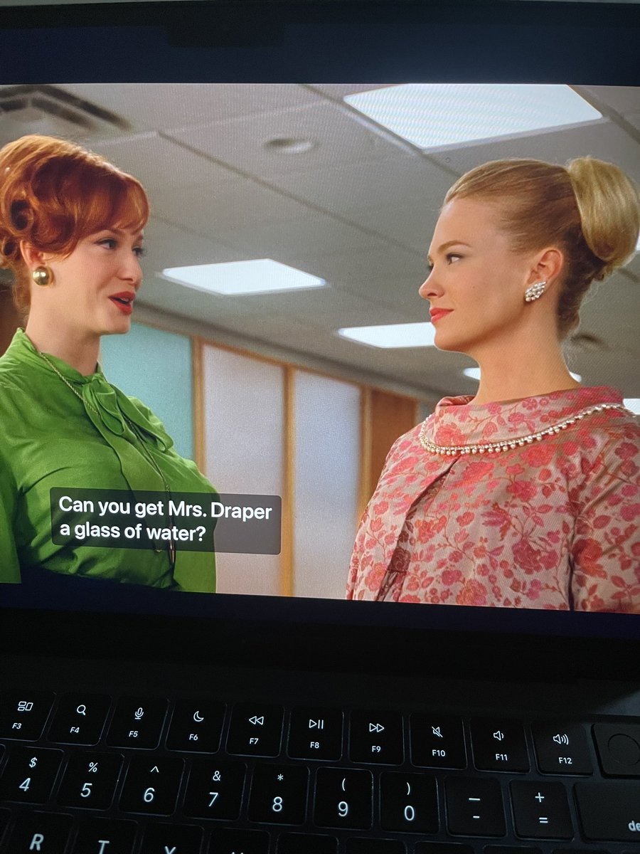 Roger Sterling tweet media